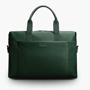 Monos Metro Duffle juniper green metro kit Excellent almost new condition travel
